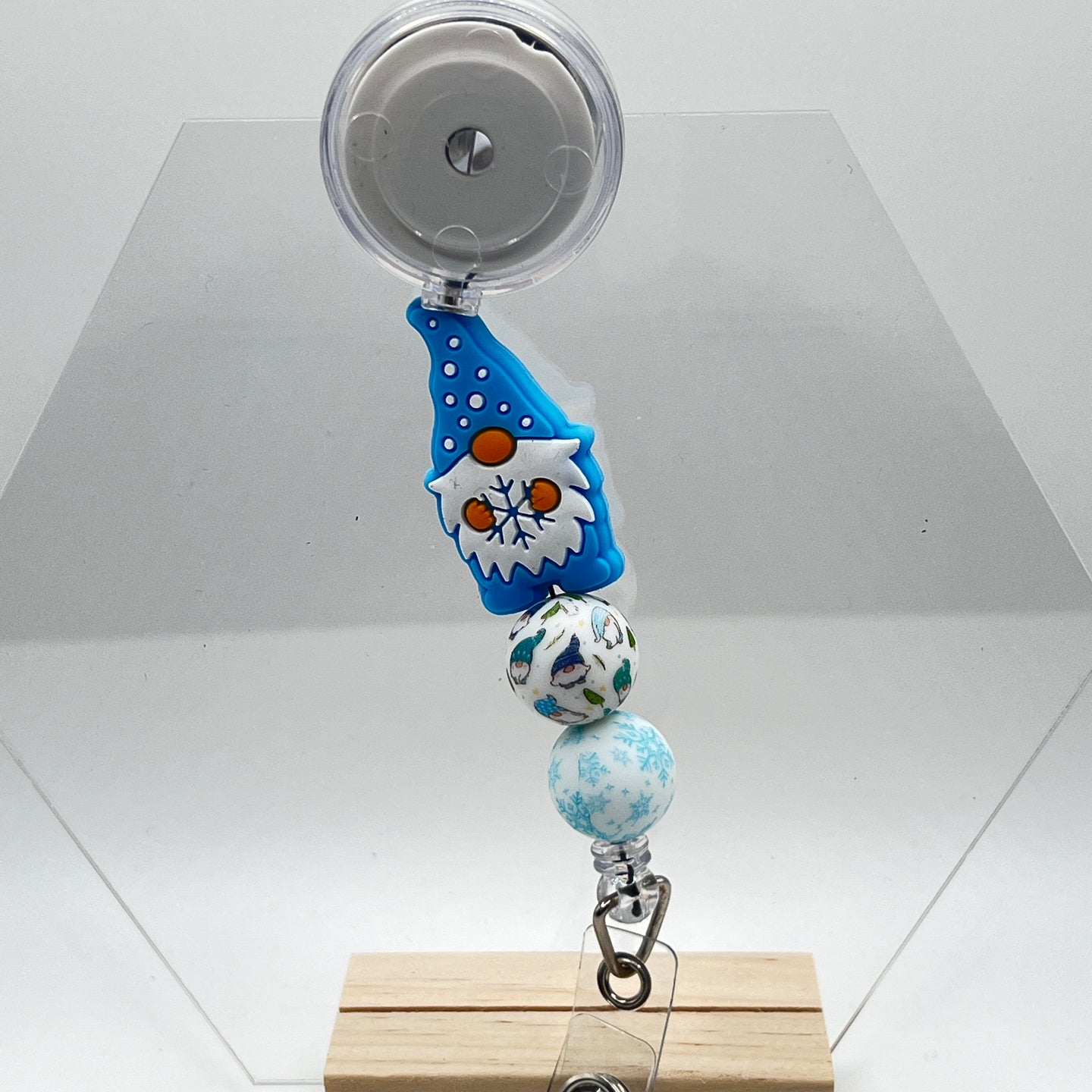 Gnome w/Snowflake Badge Reel